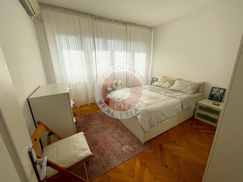 Victoriei  Apartament 2 camere  49mp  semidecomandat B3838