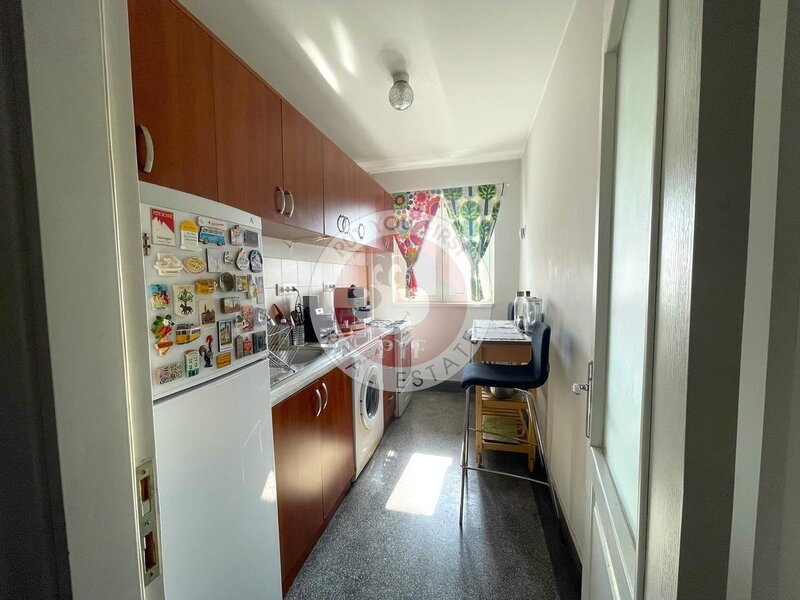 Victoriei  Apartament 2 camere  49mp  semidecomandat B3838